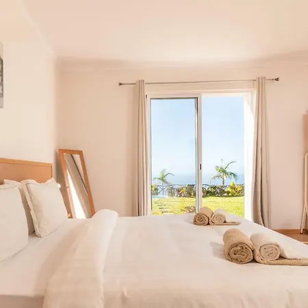 Casa Sol E Vista Arco da Calheta (Madeira)