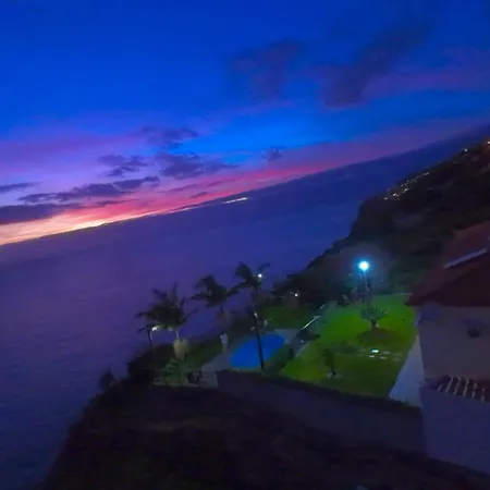 Casa Sol E Vista Arco da Calheta (Madeira)