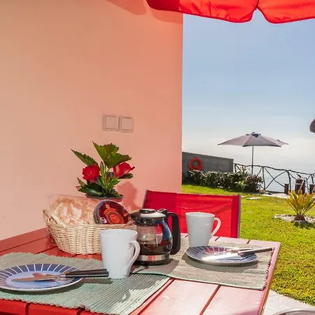 Casa Sol E Vista Arco da Calheta (Madeira)