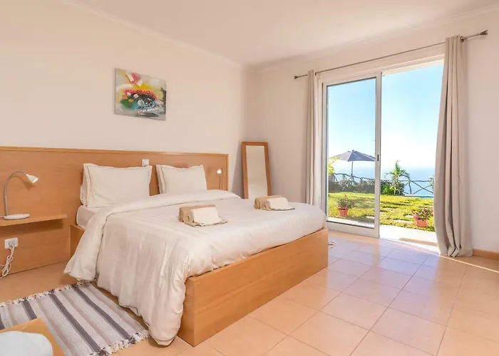 Casa Sol E Vista Arco da Calheta (Madeira)